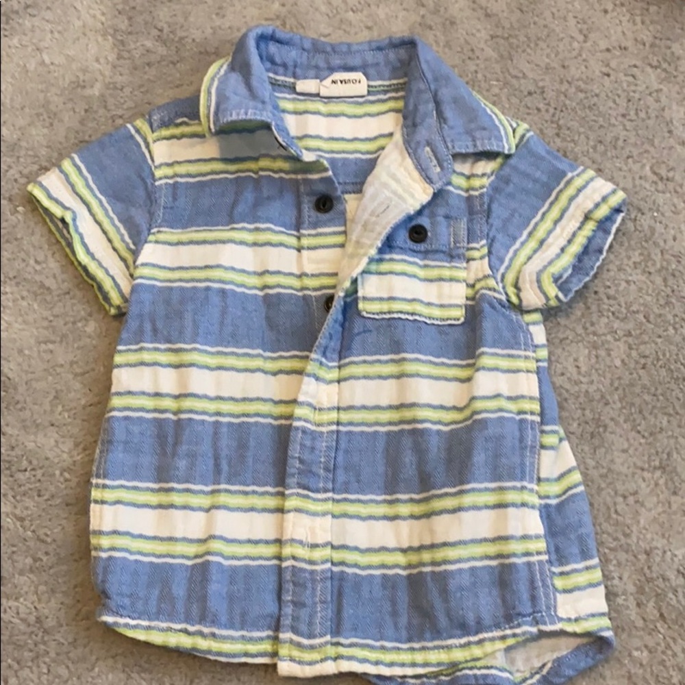 Short sleeve button down
